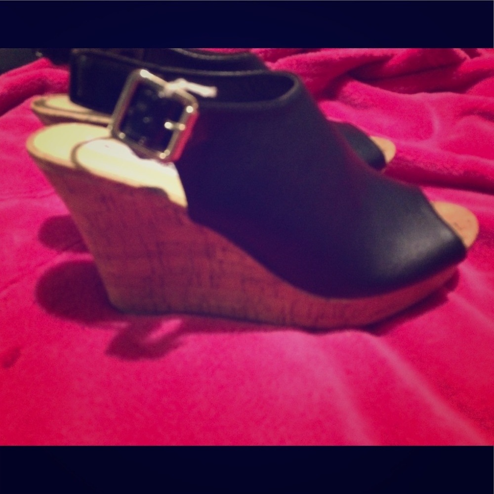 NWT American Eagle 🦅 wedged sandals